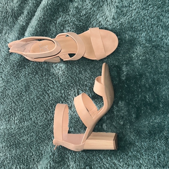 Nude Block Heel Peep Toe Sandals main image 1